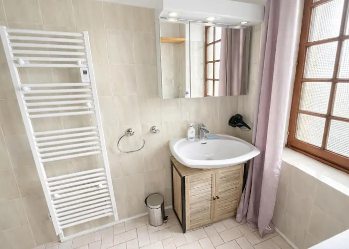 Holiday home Refuge Familial Pres De La - Jardin & Parking *