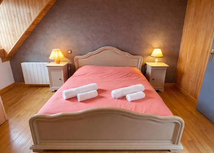 Refuge Familial Pres De La - Jardin & Parking Holiday home Reville