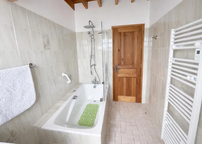 Refuge Familial Pres De La - Jardin & Parking