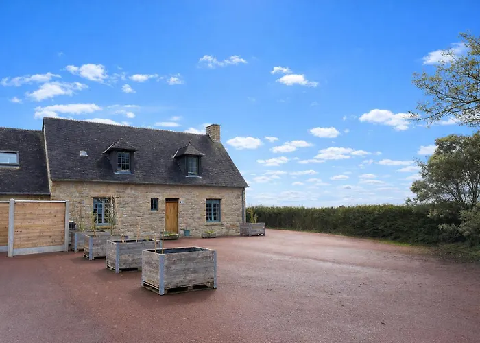 Refuge Familial Pres De La - Jardin & Parking * Reville